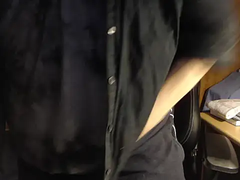 Snapshot of _sunshine__ chatting on 01/17/25, 06:12 sunshine online show from 01/17/25, 06:12