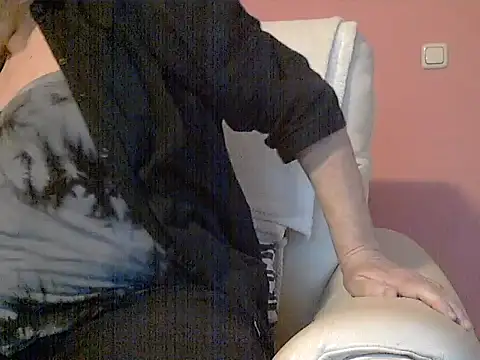 Snapshot of _sunshine__ chatting on 02/05/25, 07:29 sunshine online show from 02/05/25, 07:29