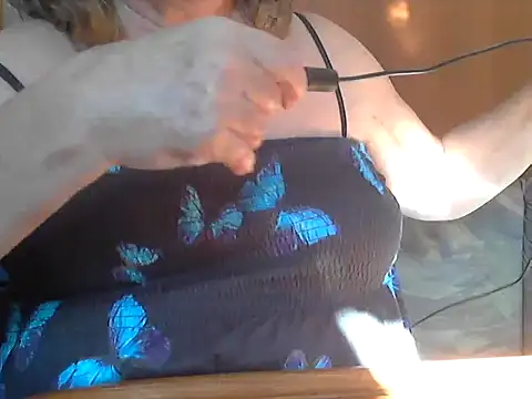 Snapshot of _sunshine__ chatting on 03/19/25, 02:35 sunshine online show from 03/19/25, 02:35