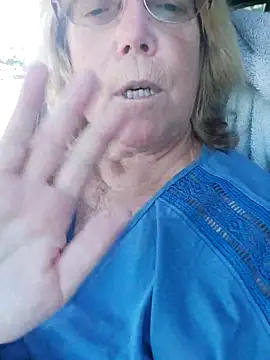 Snapshot of _sunshine__ chatting on 09/19/25, 12:28 sunshine online show from 09/19/25, 12:28