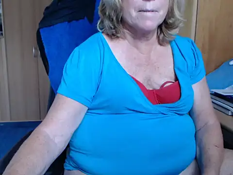 Snapshot of _sunshine__ chatting on 10/03/25, 04:15 sunshine online show from 10/03/25, 04:15