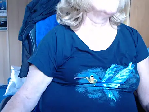 Snapshot of _sunshine__ chatting on 10/22/25, 06:35 sunshine online show from 10/22/25, 06:35