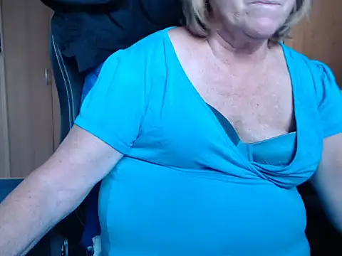 Snapshot of _sunshine__ chatting on 10/29/25, 07:32 sunshine online show from 10/29/25, 07:32