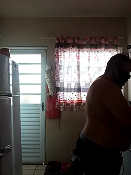 Snapshot of alexsjp17 chatting on 11/13/25, 04:06 alexsjp17 online show from 11/13/25, 04:06