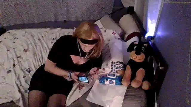 Snapshot of MizzAmy1 chatting on 01/04/25, 11:00 MizzAmy1 online show from 01/04/25, 11:00