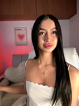 Snapshot of maddy_bronw_ chatting on 09/21/25, 12:56 maddy bronw online show from 09/21/25, 12:56