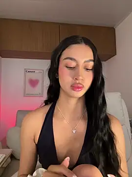 maddy bronw  online show from 10/29/25, 11:28