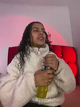 Snapshot of NINA_18_YEARS chatting on 02/08/25, 03:10 NINA 18 YEARS online show from 02/08/25, 03:10