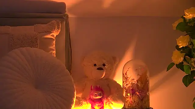 AngeliqueSkye online show from 10/26/25, 04:07