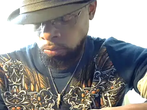Snapshot of WhiskeyWood_DuhGOD chatting on 12/05/24, 05:17 WhiskeyWood DuhGOD online show from 12/05/24, 05:17