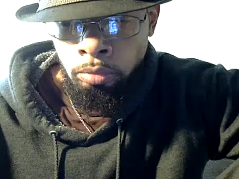 Snapshot of WhiskeyWood_DuhGOD chatting on 12/11/24, 05:26 WhiskeyWood DuhGOD online show from 12/11/24, 05:26