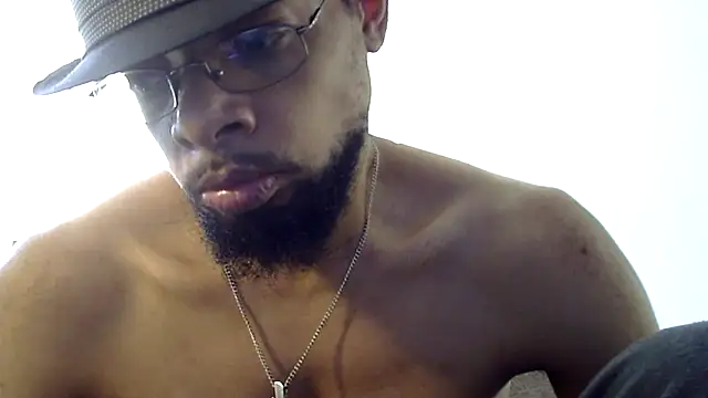 Snapshot of WhiskeyWood_DuhGOD chatting on 02/25/25, 08:41 WhiskeyWood DuhGOD online show from 02/25/25, 08:41