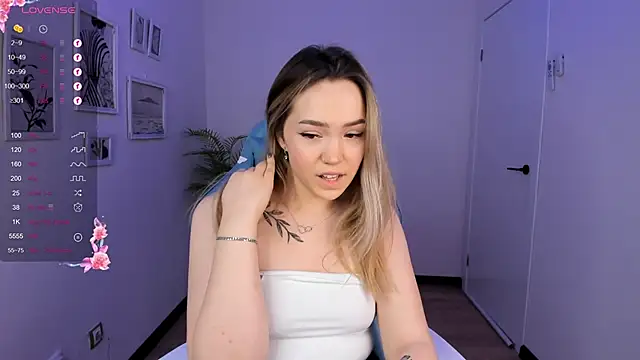 Evia r0se online show from 12/10/24, 10:49