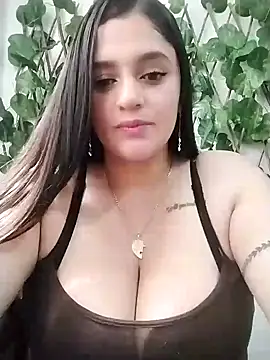 Snapshot of hanna-a chatting on 01/25/25, 03:30 hanna-a online show from 01/25/25, 03:30