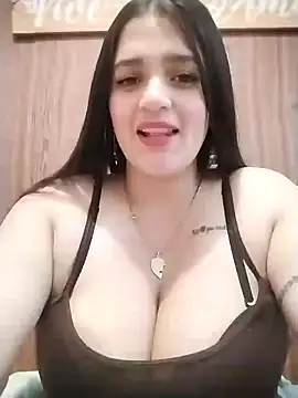 Snapshot of hanna-a chatting on 01/30/25, 08:10 hanna-a online show from 01/30/25, 08:10