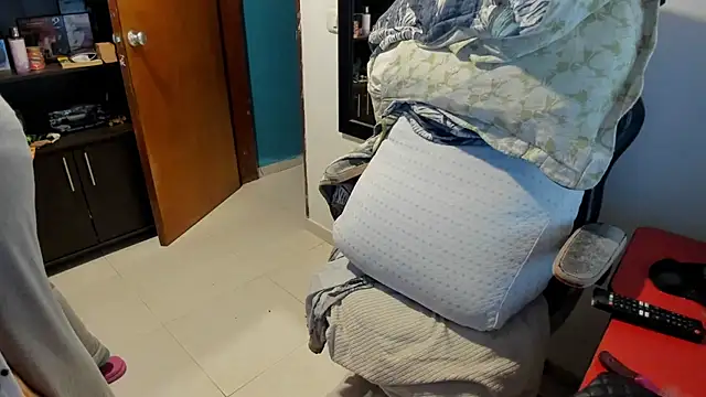 peanut tangerine online show from 11/15/25, 10:59