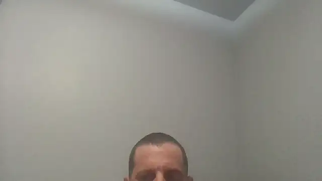 Snapshot of overaveragefreak4you chatting on 02/02/25, 02:45 overaveragefreak4you online show from 02/02/25, 02:45