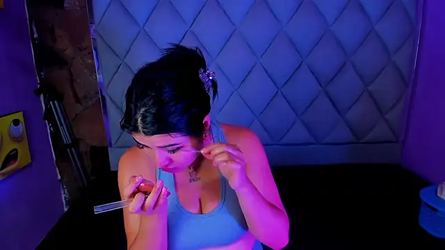 venusowen  online show from 09/11/25, 01:33