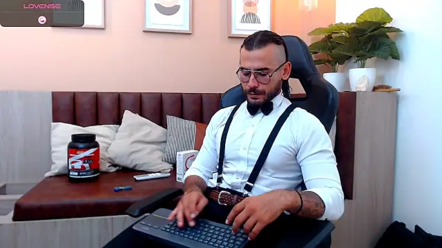 hanz col online show from 12/05/24, 06:21