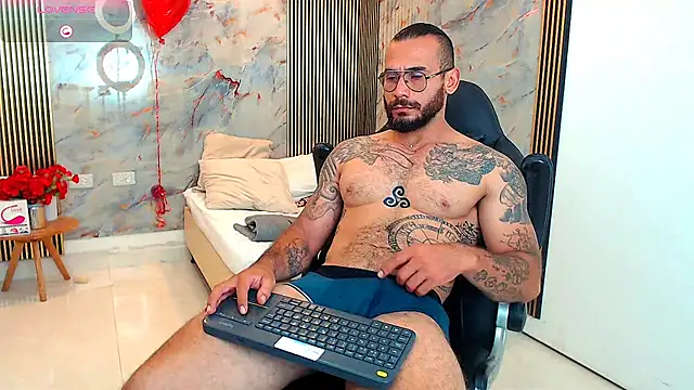 hanz col online show from 02/11/25, 02:02