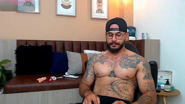 hanz col online show from 03/10/25, 04:38