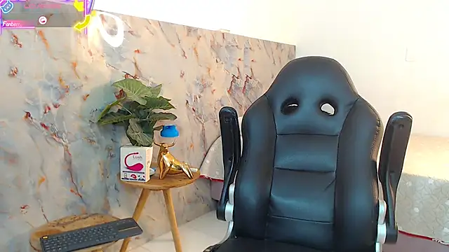 hanz col online show from 09/27/25, 03:06