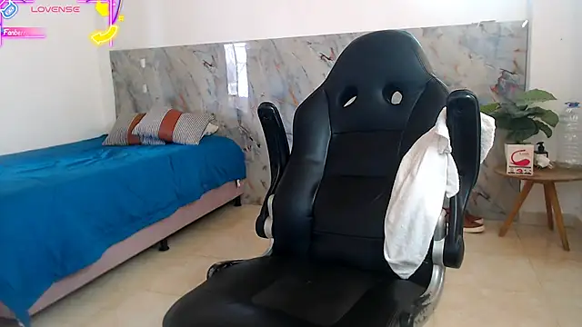 hanz col online show from 11/05/25, 02:06