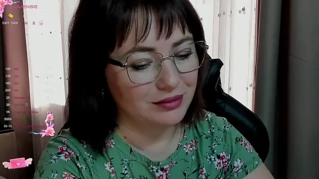 Victoria Di online show from 10/27/25, 06:06