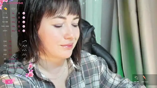 Victoria Di online show from 11/21/25, 03:22