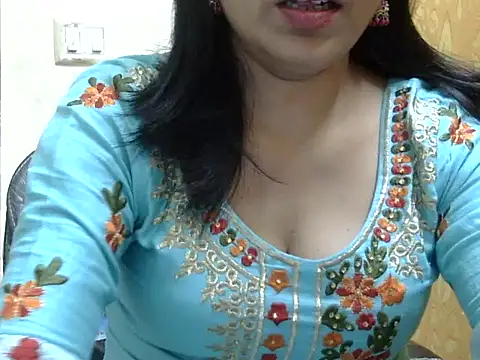 l l ish online show from 11/03/25, 06:25