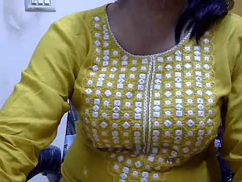 l l ish online show from 11/05/25, 05:07