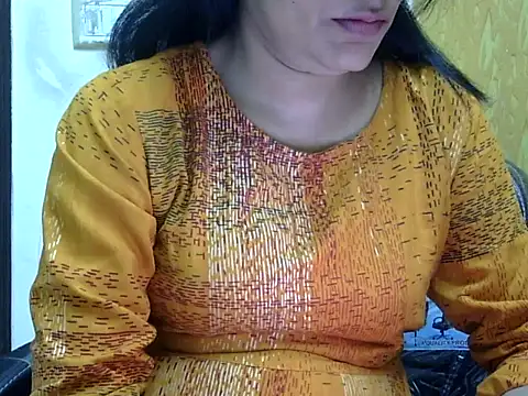 l l ish online show from 11/08/25, 04:45