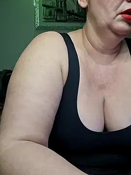 Snapshot of Genoveva73sexy chatting on 12/16/24, 04:49 Genoveva73sexy online show from 12/16/24, 04:49