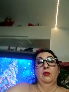 Snapshot of Genoveva73sexy chatting on 12/21/24, 07:49 Genoveva73sexy online show from 12/21/24, 07:49