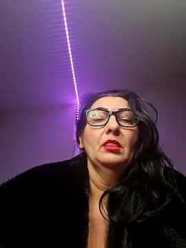 Snapshot of Genoveva73sexy chatting on 12/28/24, 09:08 Genoveva73sexy online show from 12/28/24, 09:08