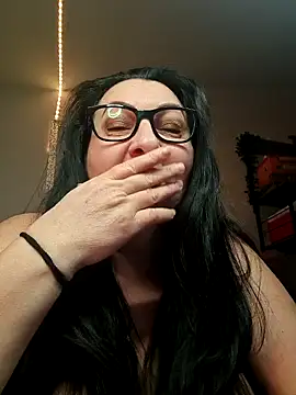 Snapshot of Genoveva73sexy chatting on 01/03/25, 04:27 Genoveva73sexy online show from 01/03/25, 04:27