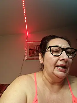 Snapshot of Genoveva73sexy chatting on 02/02/25, 04:00 Genoveva73sexy online show from 02/02/25, 04:00