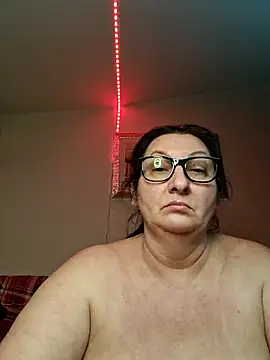 Snapshot of Genoveva73sexy chatting on 02/14/25, 02:18 Genoveva73sexy online show from 02/14/25, 02:18