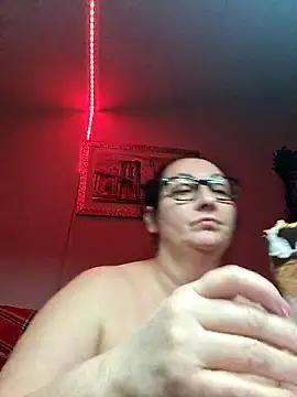 Snapshot of Genoveva73sexy chatting on 02/17/25, 05:53 Genoveva73sexy online show from 02/17/25, 05:53