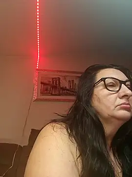 Snapshot of Genoveva73sexy chatting on 02/19/25, 09:06 Genoveva73sexy online show from 02/19/25, 09:06