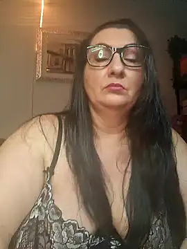 Snapshot of Genoveva73sexy chatting on 02/25/25, 03:27 Genoveva73sexy online show from 02/25/25, 03:27