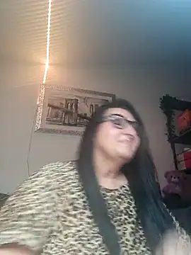 Snapshot of Genoveva73sexy chatting on 03/05/25, 12:44 Genoveva73sexy online show from 03/05/25, 12:44