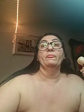 Snapshot of Genoveva73sexy chatting on 03/07/25, 04:33 Genoveva73sexy online show from 03/07/25, 04:33