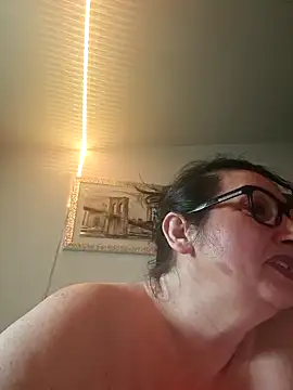 Snapshot of Genoveva73sexy chatting on 03/22/25, 03:20 Genoveva73sexy online show from 03/22/25, 03:20