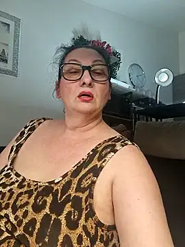 Snapshot of Genoveva73sexy chatting on 10/01/25, 02:12 Genoveva73sexy online show from 10/01/25, 02:12