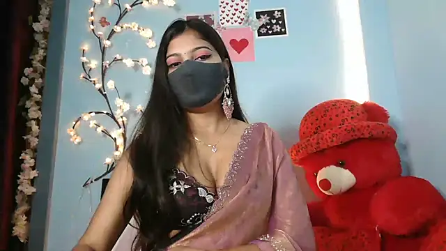 Reena Singh53 online show from 10/15/25, 11:32