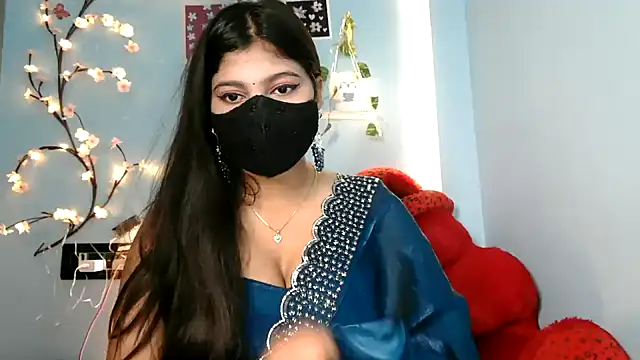 Reena Singh53 online show from 11/15/25, 01:18