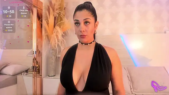 IvannaAnggel online show from 10/16/25, 02:07