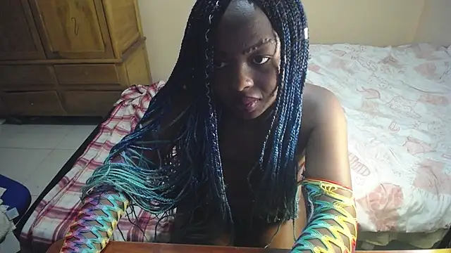 Snapshot of _Zooee chatting on 03/04/25, 05:24 Zooee online show from 03/04/25, 05:24