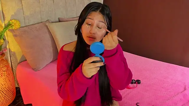 Little Ivy online show from 10/22/25, 07:24